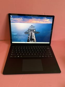 Microsoft Surface Laptop 5 (2022) 13.5” Touch Screen 12th Generation intel i5 with 512GB SSD (powerful Laptop) 
