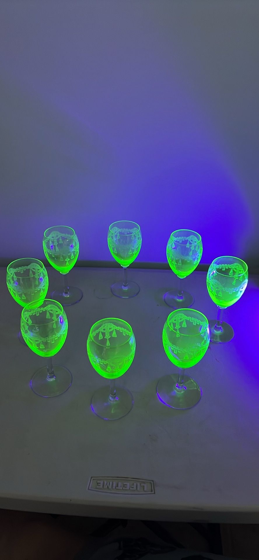 Exquisite Etched Vaseline Glasses Set Of 8