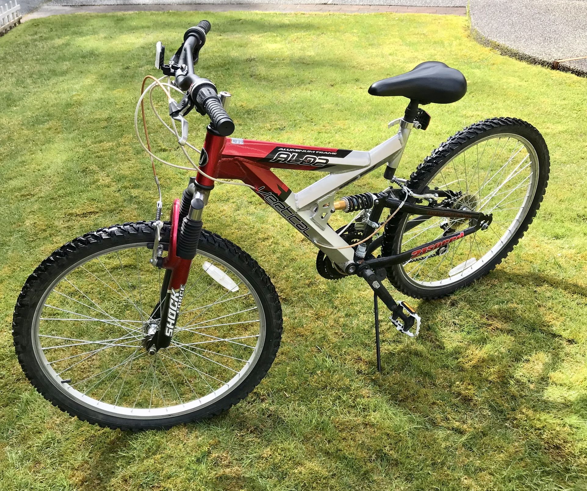 Vertical 21 Speed Mountain Bike for Sale in Issaquah, WA OfferUp
