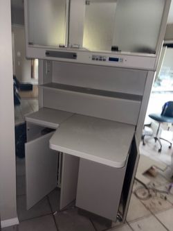 Dental operatory rear treatment cabinets