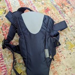 Infantino carrier