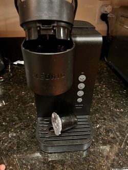 Keurig coffee maker and reusable pod