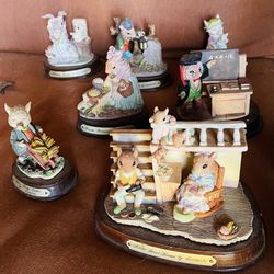 Vintage Animal Figurines A Set