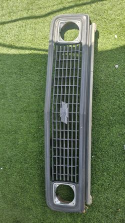 Chevy Front Grille with Bowtie Emblem