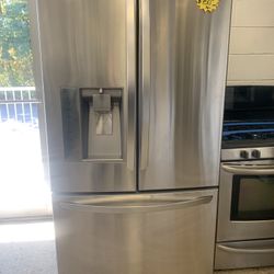 LG 36”used French Door Refrigerator Stainless Steel Working Perfectly 4 Months Warranty 