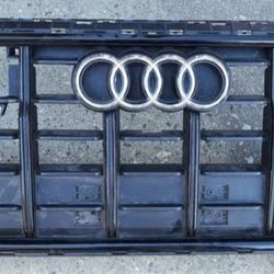 2019 2020 2021 AUDI Q8 S S-LINE FRONT BUMPER GRILL GRILLE 
