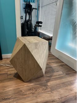 Large geometric plant stand
