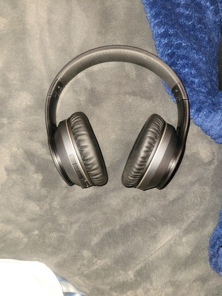 Noise Canceling Bluetooth Headphones