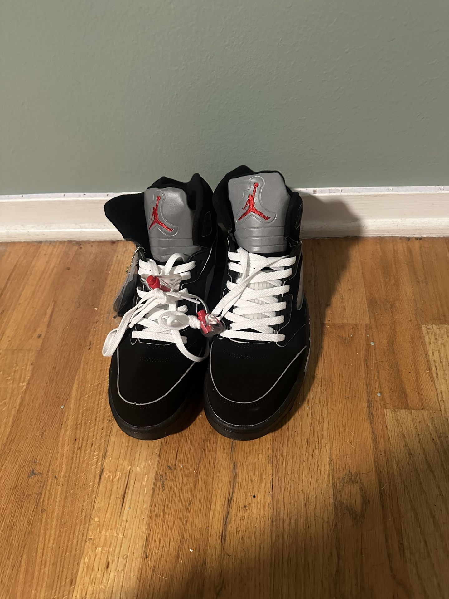 Jordan Air Jordan 5 “BLACK METALLIC REIMAGINED