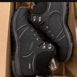 Keen Women’s Hiking Boots, New