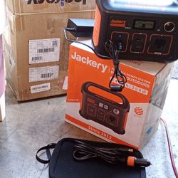 Jackery  Portable Solar Battery - Explorer 240
