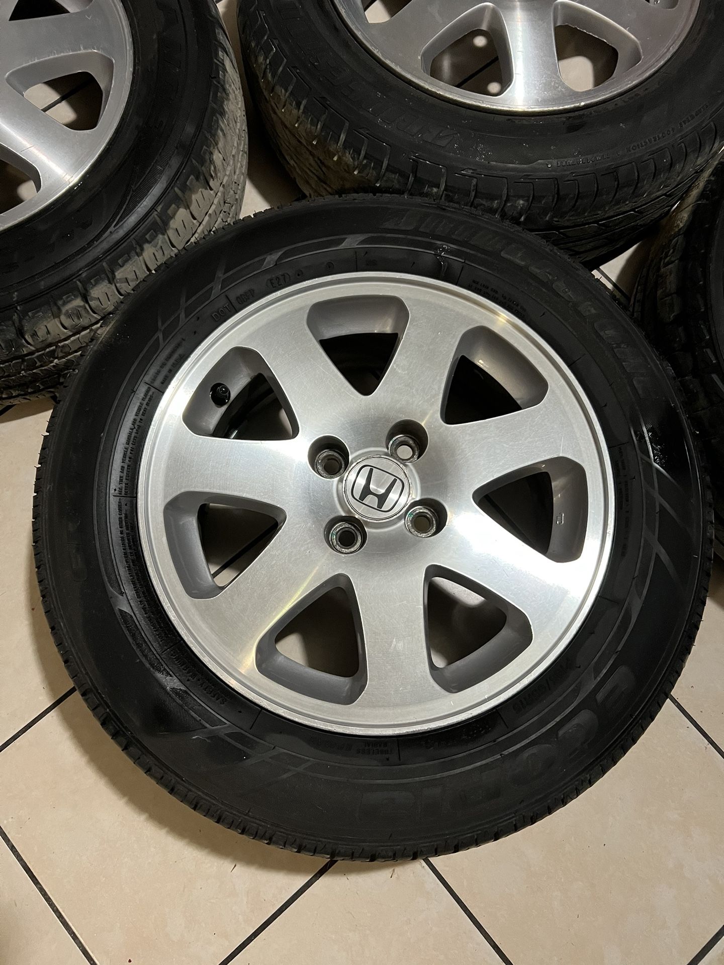 Honda Civic Si wheels & Tires for Sale in West Covina, CA OfferUp