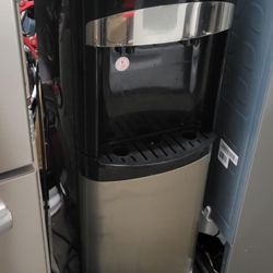 Primo water dispenser 