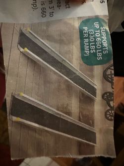 New in carrying bag Folding Loading Ramps 660 lb Capacity