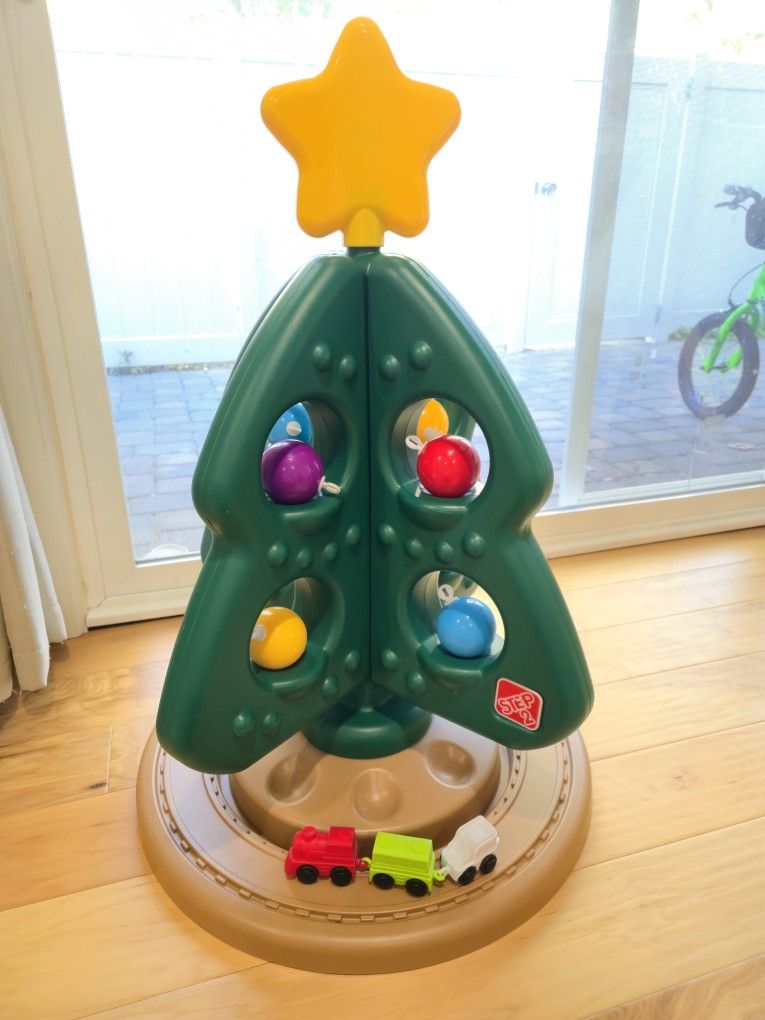 Step2 My First Christmas Tree, Colorful Plastic Ornaments, Mini Train Set, For Toddlers 1.5+