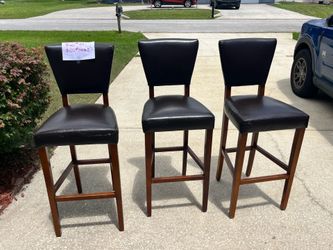 3 Bar Stools