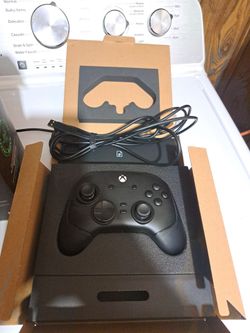Razor Wolverine v3 tournament edition xbox wired Controllers