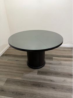 Expanding Circle Table