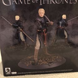 Game Of Thrones Brienne Of Tarth Statue