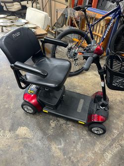 Go Go Scooter. Model: Elite Traveler. Like new Batteries