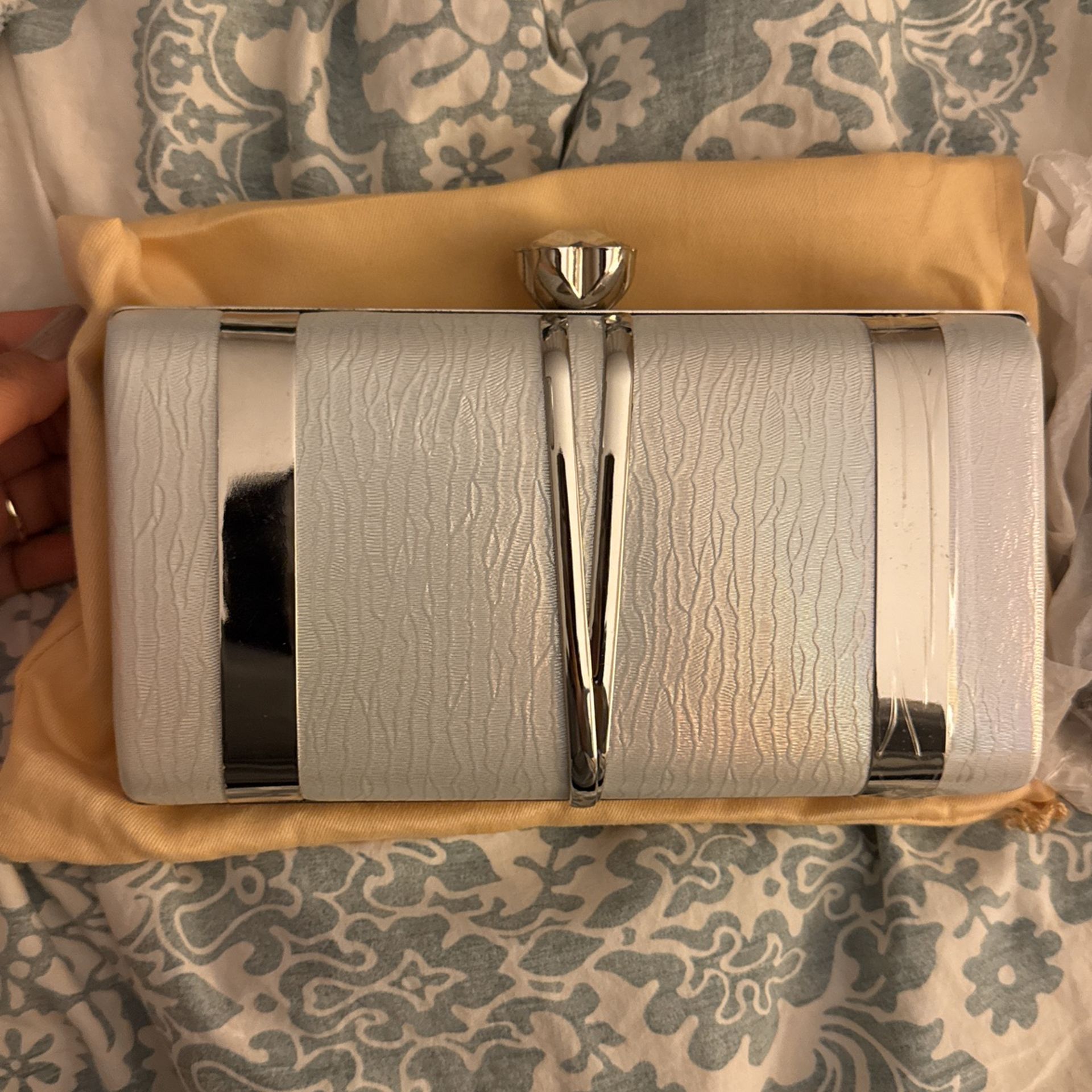Silver Evening Clutch w Chain Strap