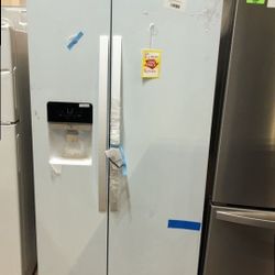 Whirlpool Refrigerator Appliance