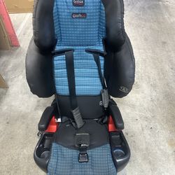 Britax   Pioneer Car Seat