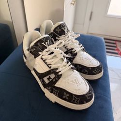 Louis Vuitton Sneakers Size 11