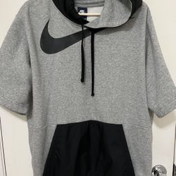 NEW NIKE SHORT SLEEVE HOODIE (NWOT) Sz Xl