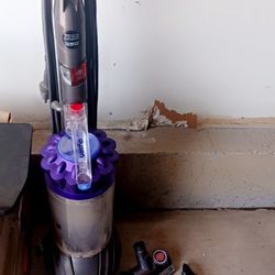 Gently USED Dyson Vacuum 