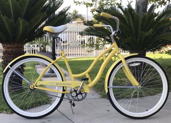 Schwinn legacy cheap beach cruiser yellow