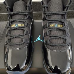Air JORDAN 11 RETRP GAMMA SIZE 9.5 NEW