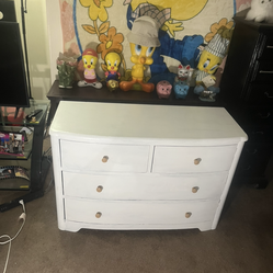 WHITE DRESSER