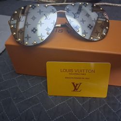 BRAND NEW LOUIS VULITON SUNGLASSES