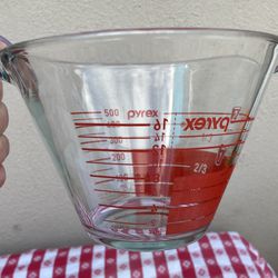 Pyrex Glass 1 One Cup Measuring Cup With Red Lettering With Handle