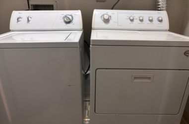 Washer and dryer whirlpool set