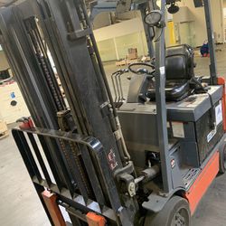 Lithium Electric Forklift  Toyota
