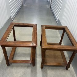 Set of two wooden Side Tables with glass 
