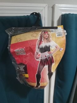 Pirate Wench Halloween Costume