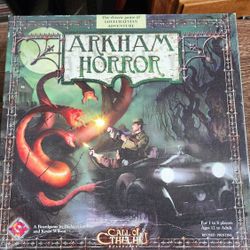 Arkham Horror + The King In Yellow Expansion