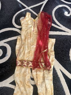 Salwar Suit- Girls Size 34