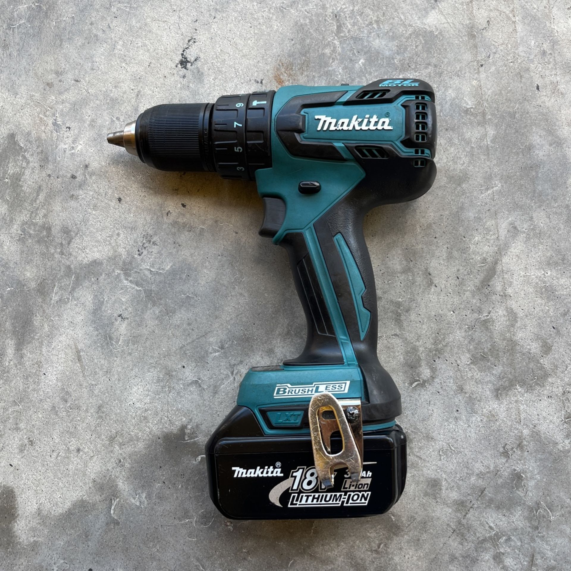 Makita Hammer Drill 2-Speed W/ Battery