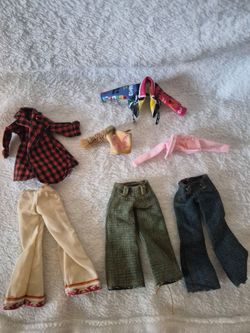 Bratz clothing bundle