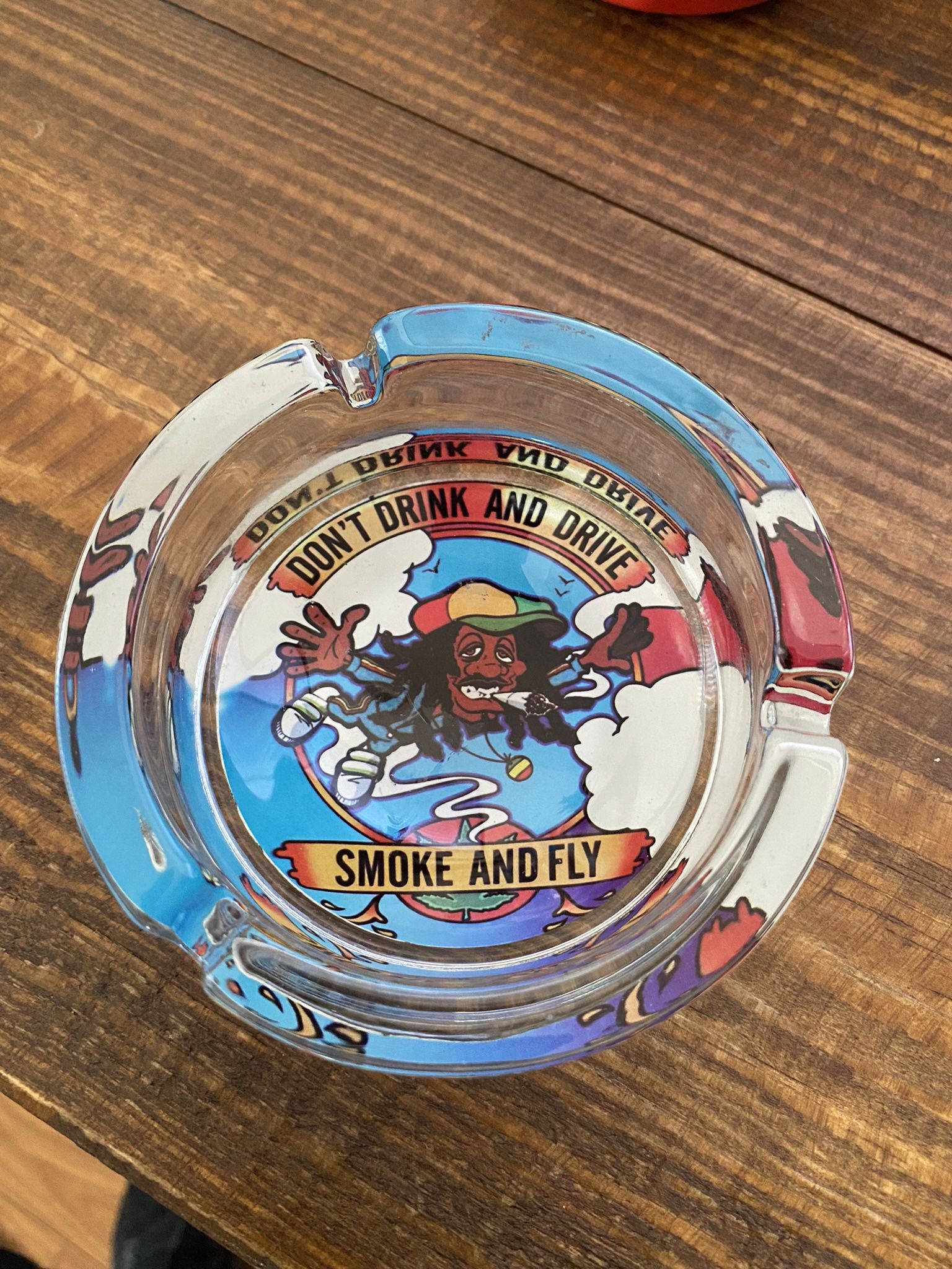Smoke in Style: Elevate Your 420 Sessions with this Trendy Glass Ashtray!