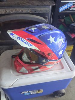 Dirt bike helmet xxl