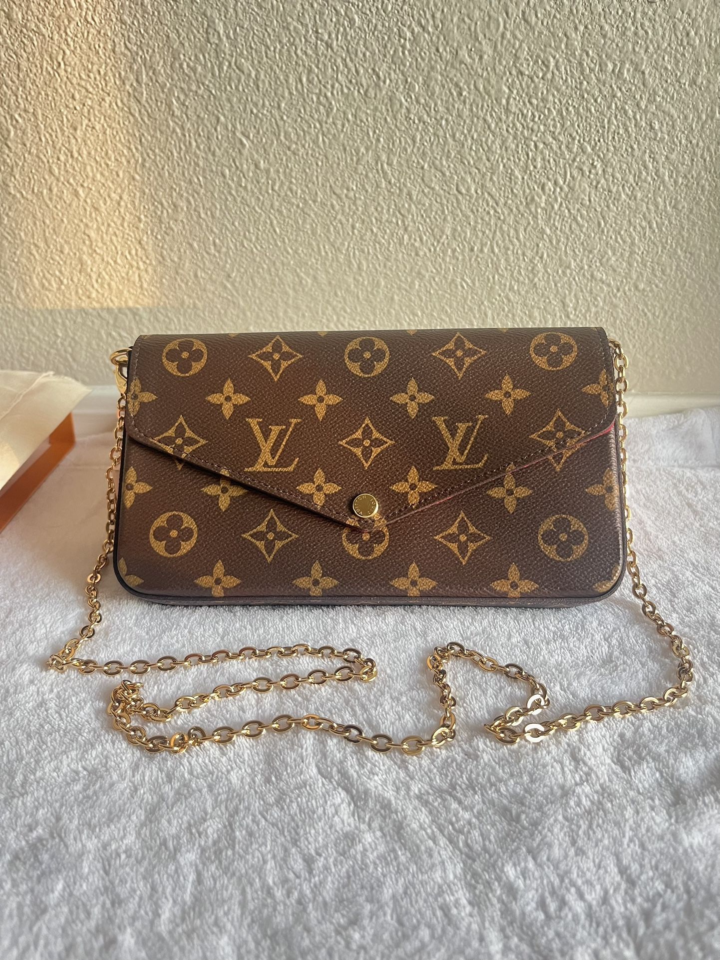 Brand New Louis Vuitton Félicie Pochette + Strap - $1,800 OBO