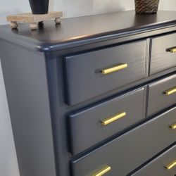 Modern 5-Drawer Tall Dresser