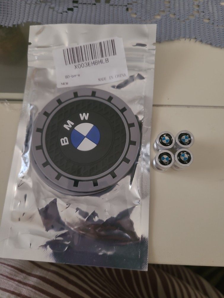 BMW COASTAL SET WITH TIRE STEMS