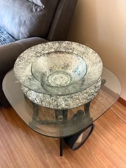 Round Glass Top End Table with Metal Base
