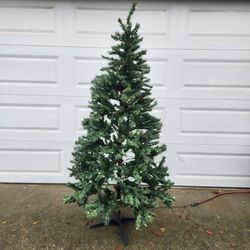 6.5ft Pre-lit Artificial LED Christmas Tree w/ Clear Lights X-Mas Holiday Green Plastic Pine